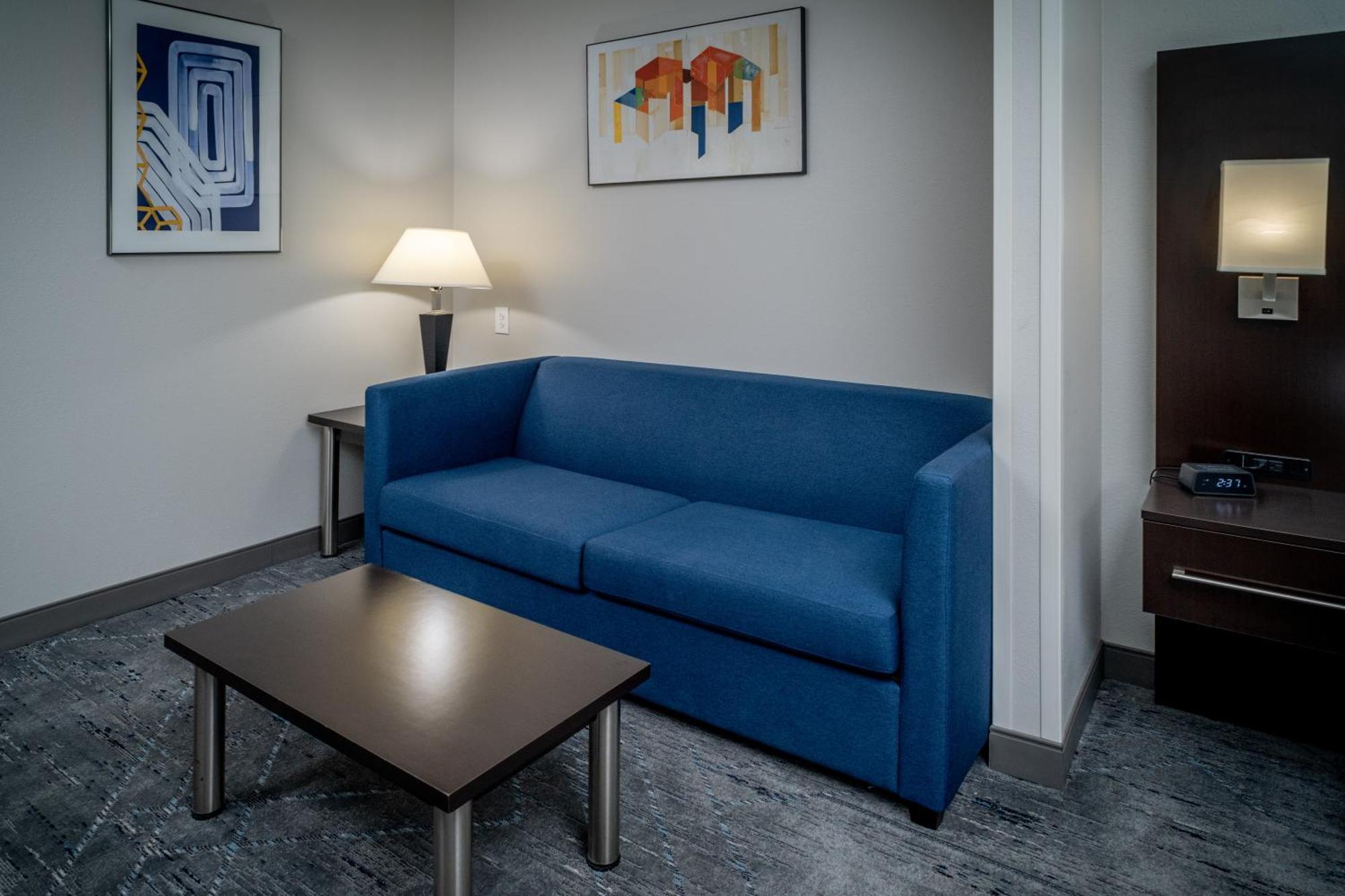 Express & By Ihg Hotel